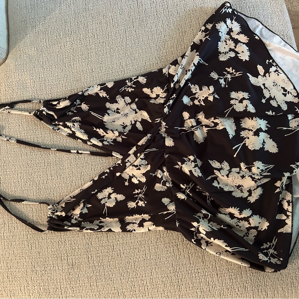 Black and White Floral Top